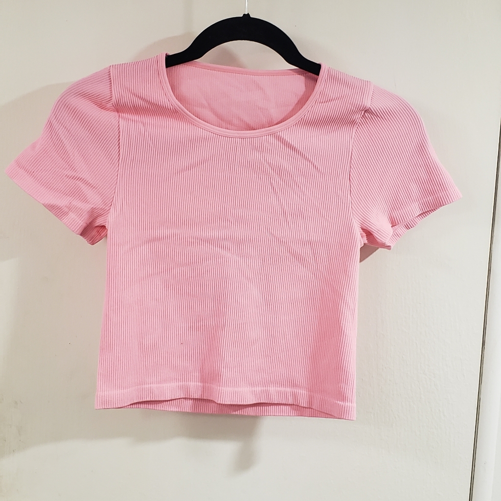 Nwot Oqq Pink Ribbed Short Sleeve Crop Top